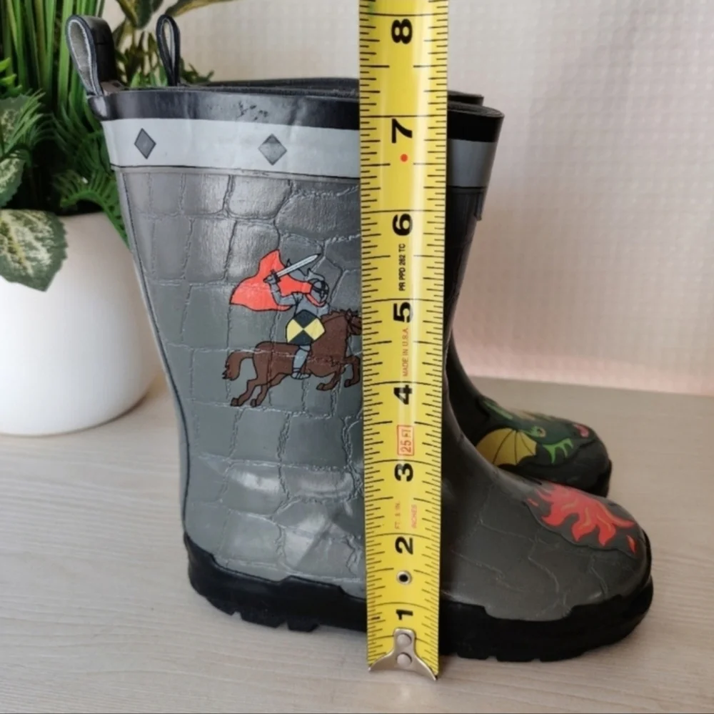 Kidorable Dragon Knight Gray Natural Rubber Rainboots Size 9 toddler